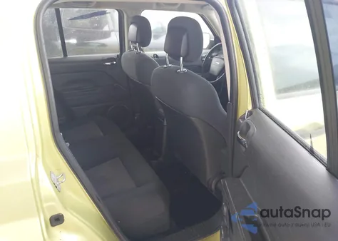 2010 Jeep Patriot Sport z USA, uszkodzony, nr VIN 1J4NT2GA7AD525682